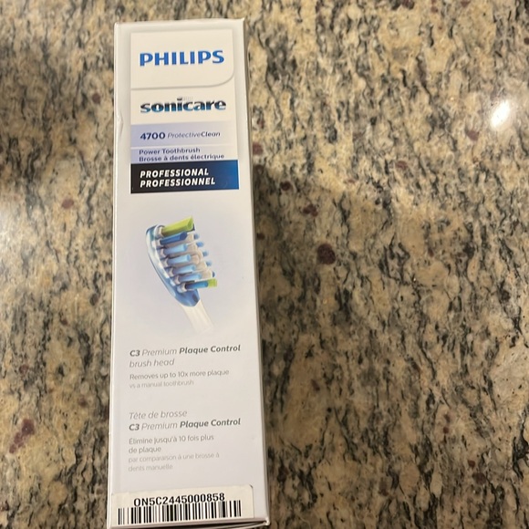 Philips Sonicare Toothbrush 4700 Protective Clean New In Box - Picture 6 of 7